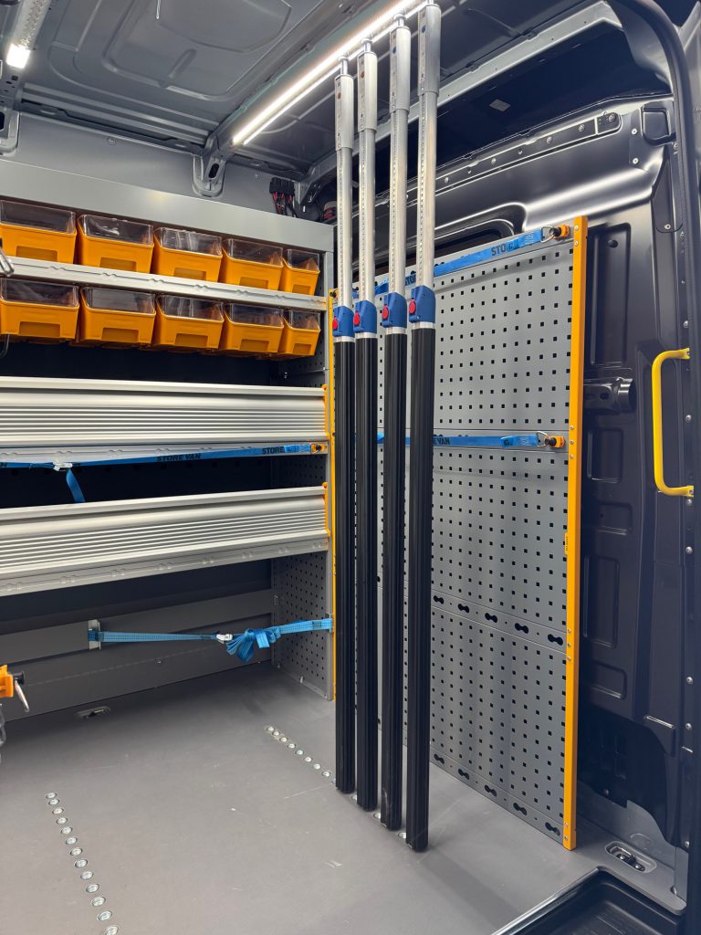Modules voor bedrijfswageninrichting