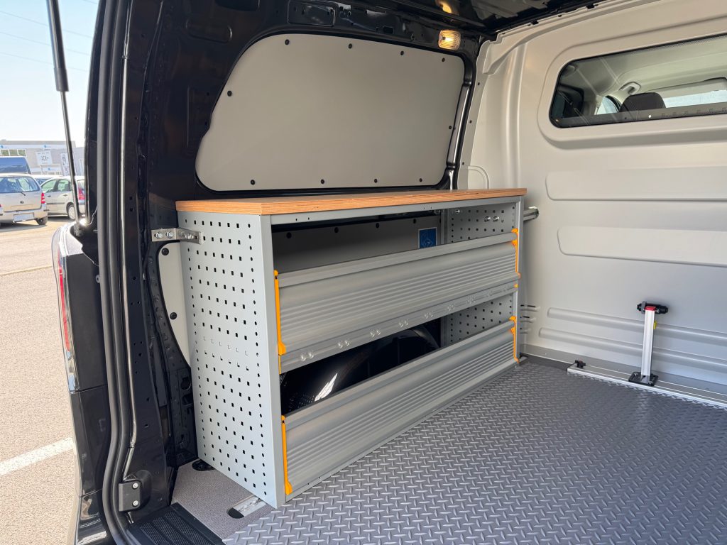 Modules voor bedrijfswageninrichting
