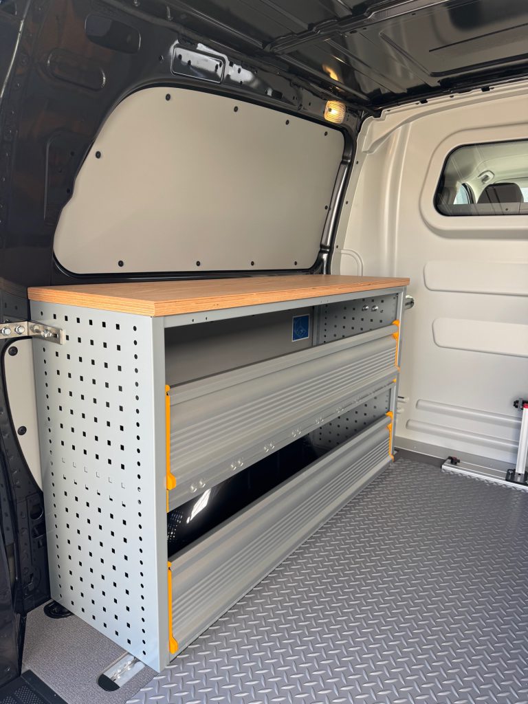 Modules voor bedrijfswageninrichting