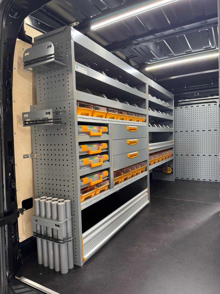 Modules voor bedrijfswageninrichting