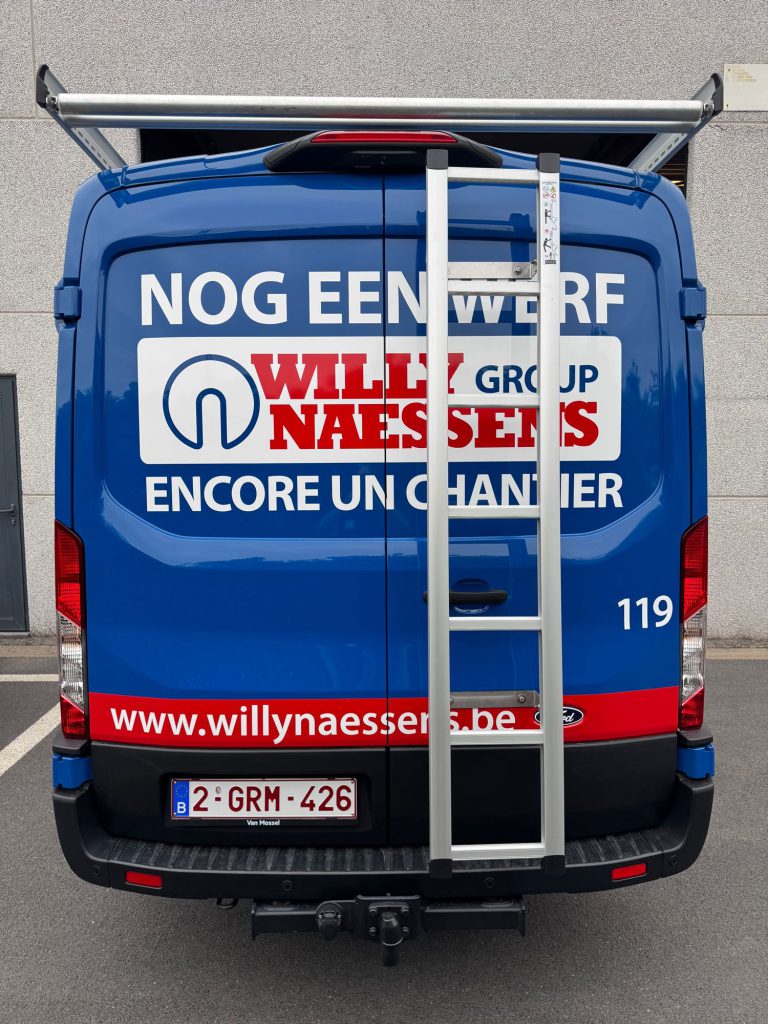 Realisatie Willy Naessens, bedrijfswageninrichting