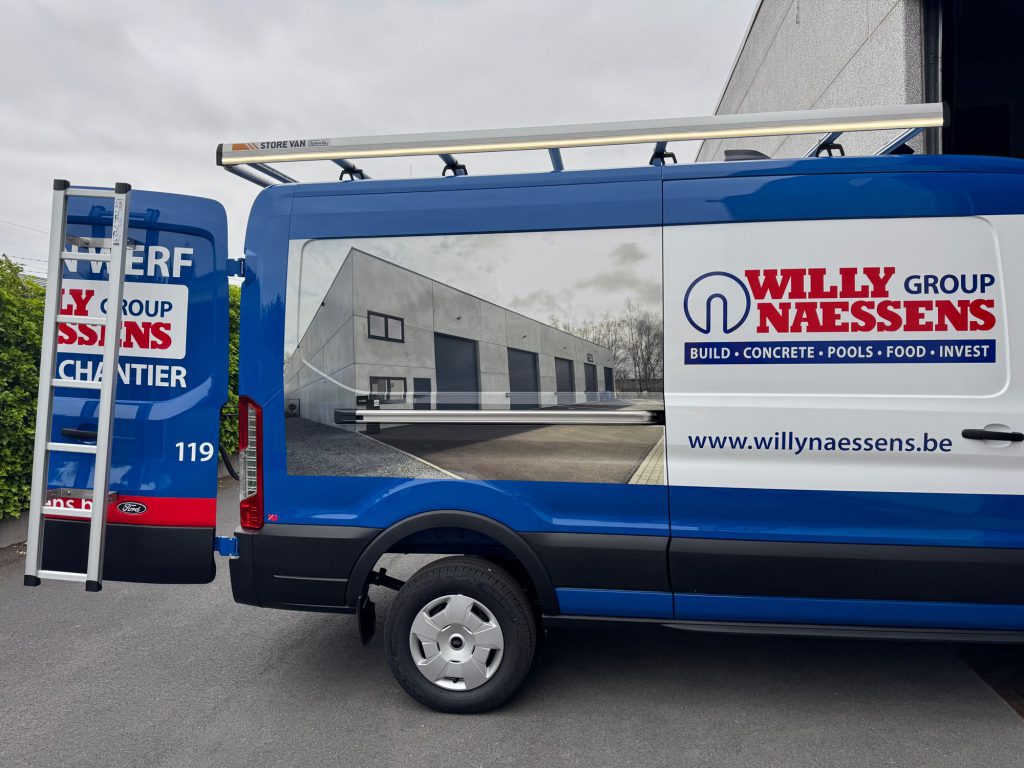 Realisatie Willy Naessens, bedrijfswageninrichting