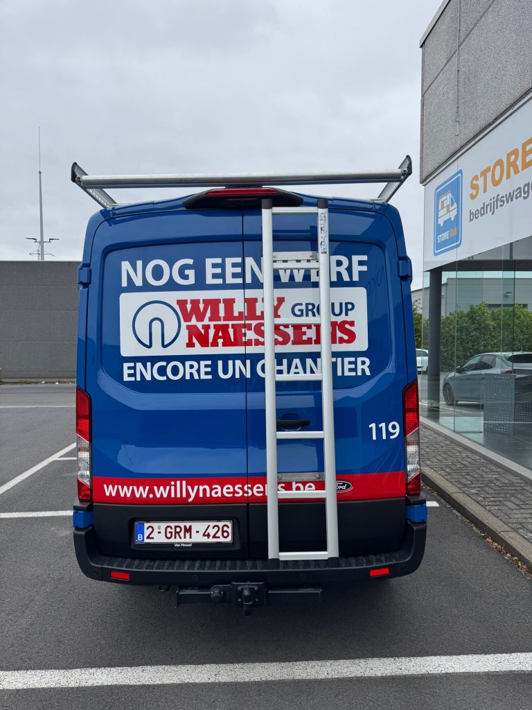 Realisatie Willy Naessens, bedrijfswageninrichting